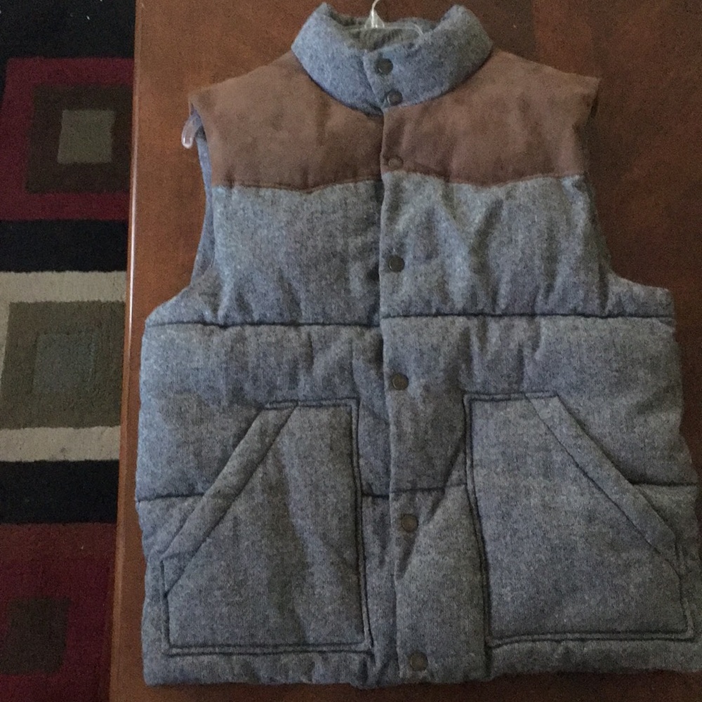 H&M Gray & Brown Men’s Vest-Size M